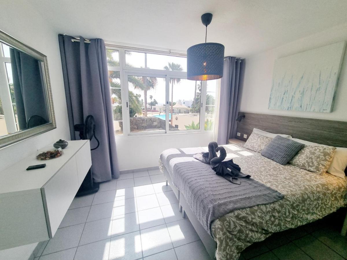Luxury Apartamento Luz De Mar Complejo Playa Roca Costa Teguise Exteriér fotografie