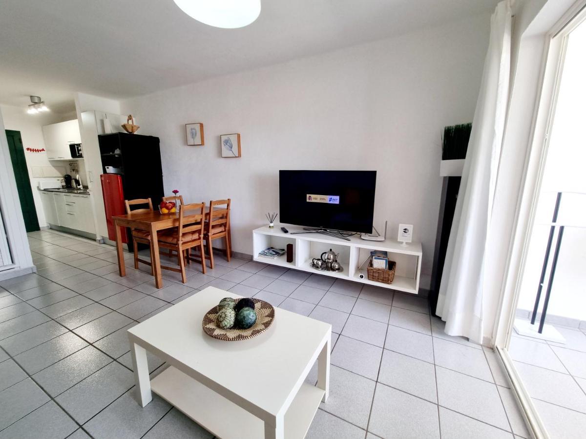 Luxury Apartamento Luz De Mar Complejo Playa Roca Costa Teguise Exteriér fotografie