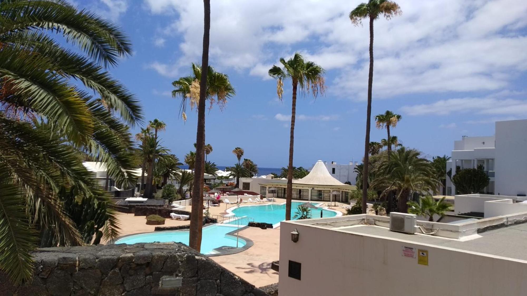 Luxury Apartamento Luz De Mar Complejo Playa Roca Costa Teguise Exteriér fotografie