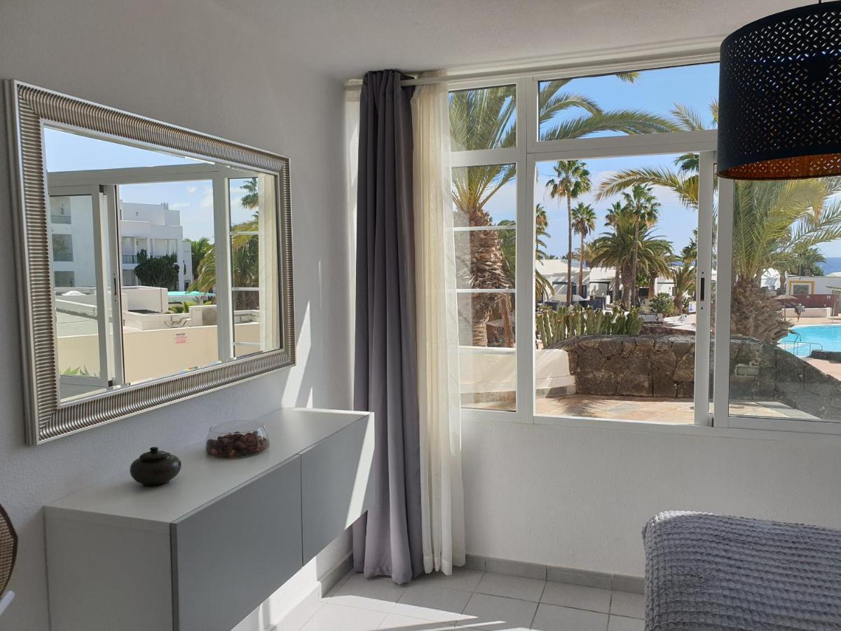 Luxury Apartamento Luz De Mar Complejo Playa Roca Costa Teguise Exteriér fotografie